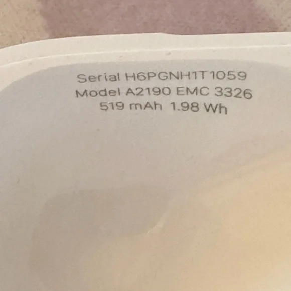 Apple AirPods Pro (1st Generation) – Authentic – Used - Picture 7 of 8